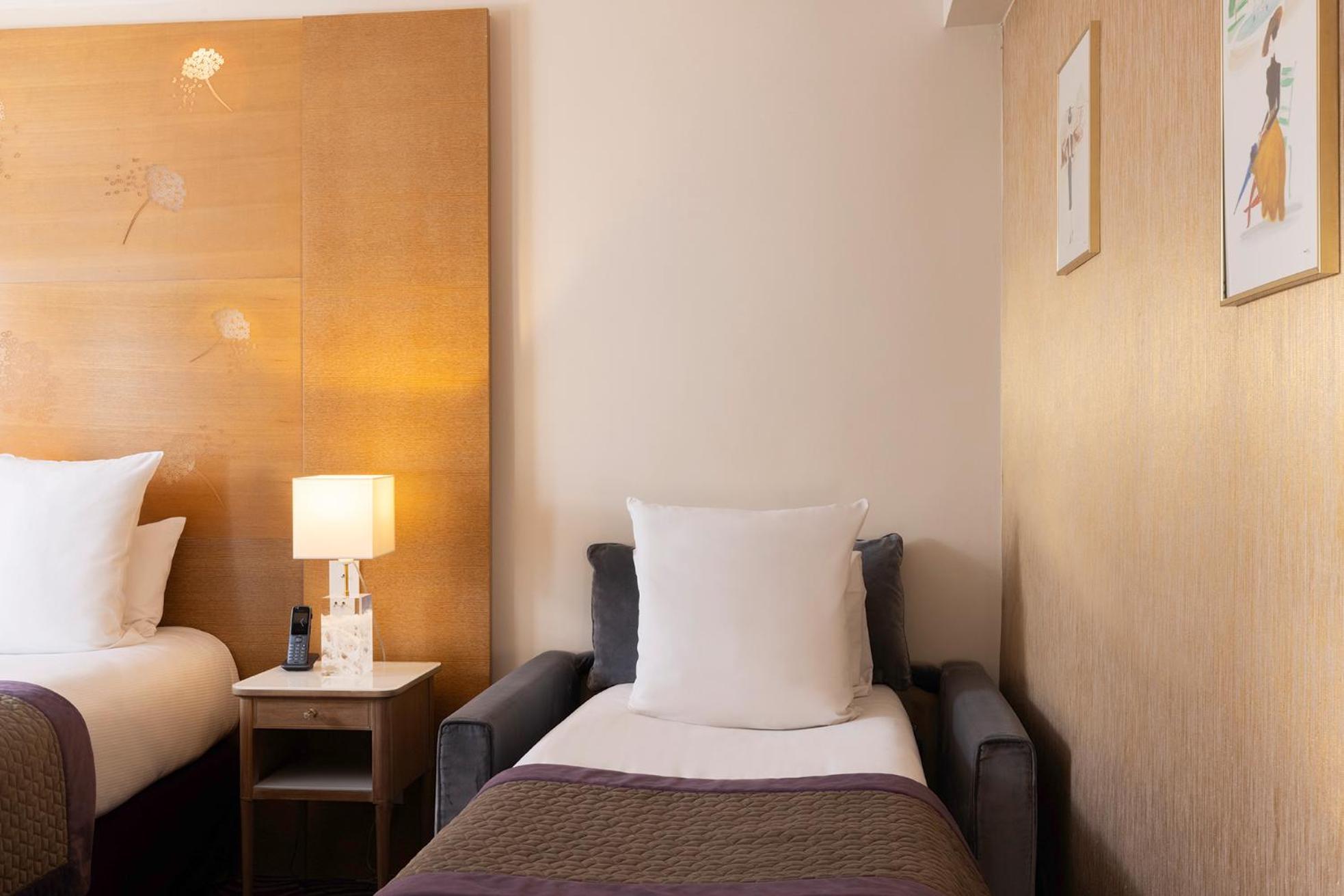 Hotel Muguet Paris Bagian luar foto