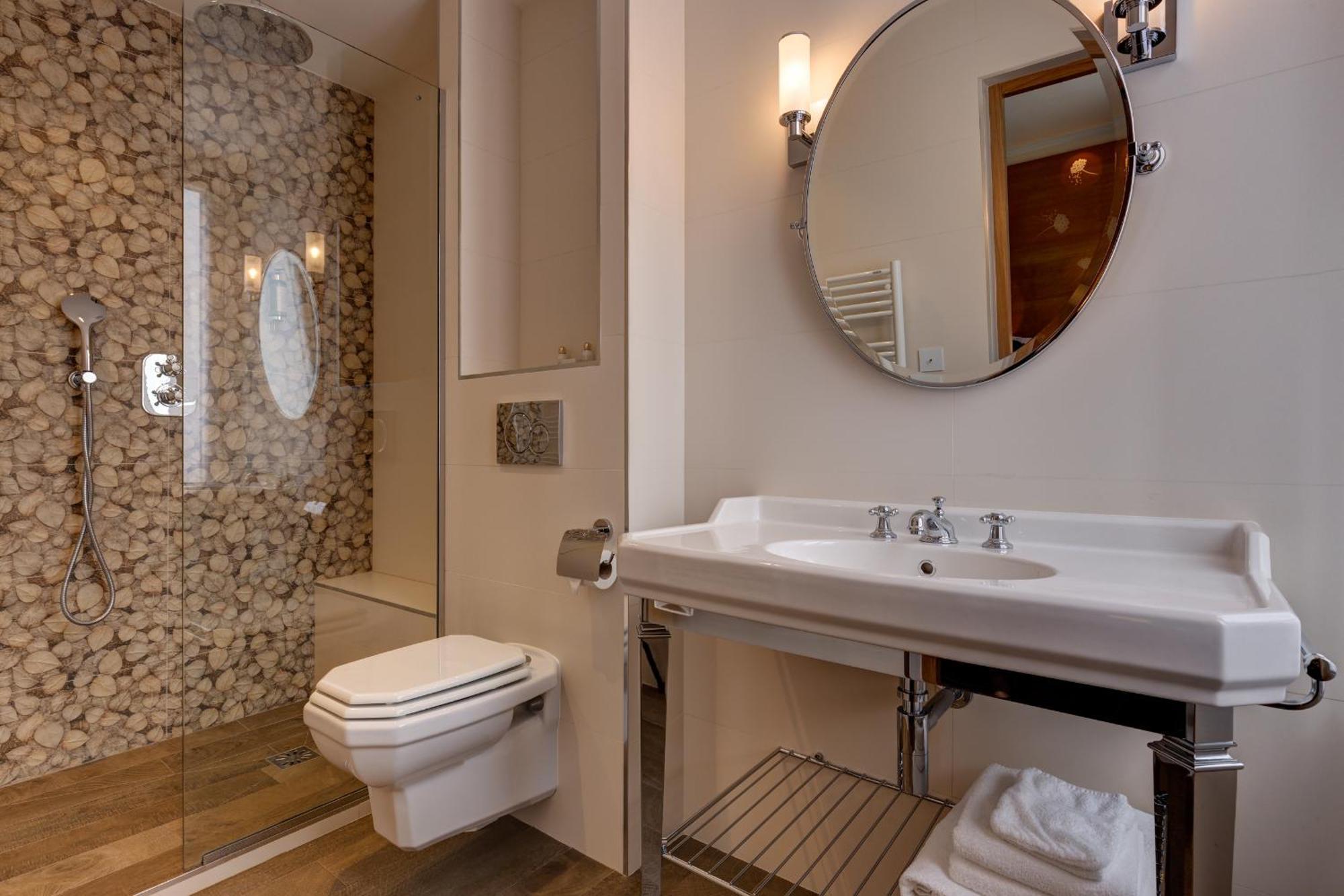 Hotel Muguet Paris Bagian luar foto